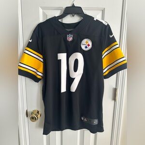 Steelers NFL jersey excellent used condition size medium minor flaws as pictured